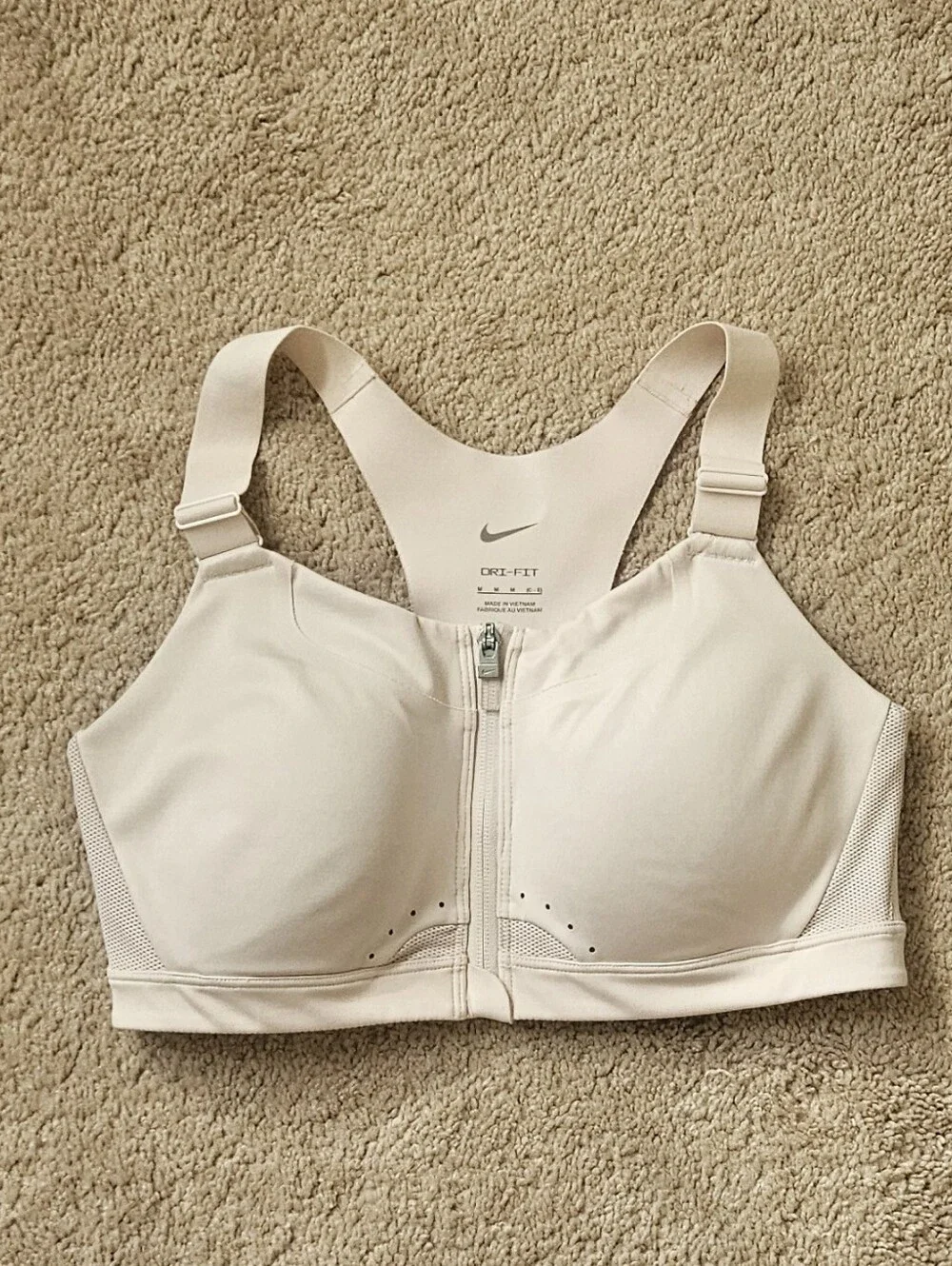 Nike nwot women